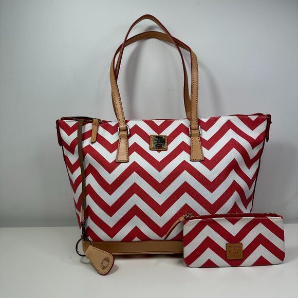 Dooney Bourke Red White Chevron Coated Vacchetta Leather Large Zip Tote Bag - Picture 1 of 16